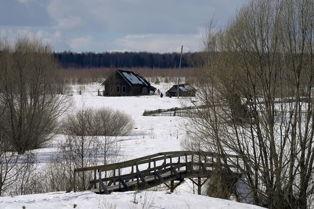 Измаил Ефимов г.Йошкар-Ола. Россия. Мостик у села Русский Кадам. 04.04.2021