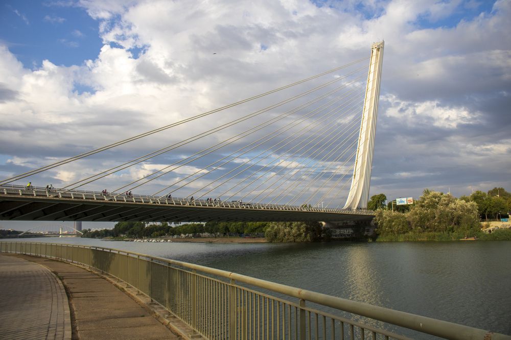 СТРЕМЛЕНИЕ ВВЫСЬ