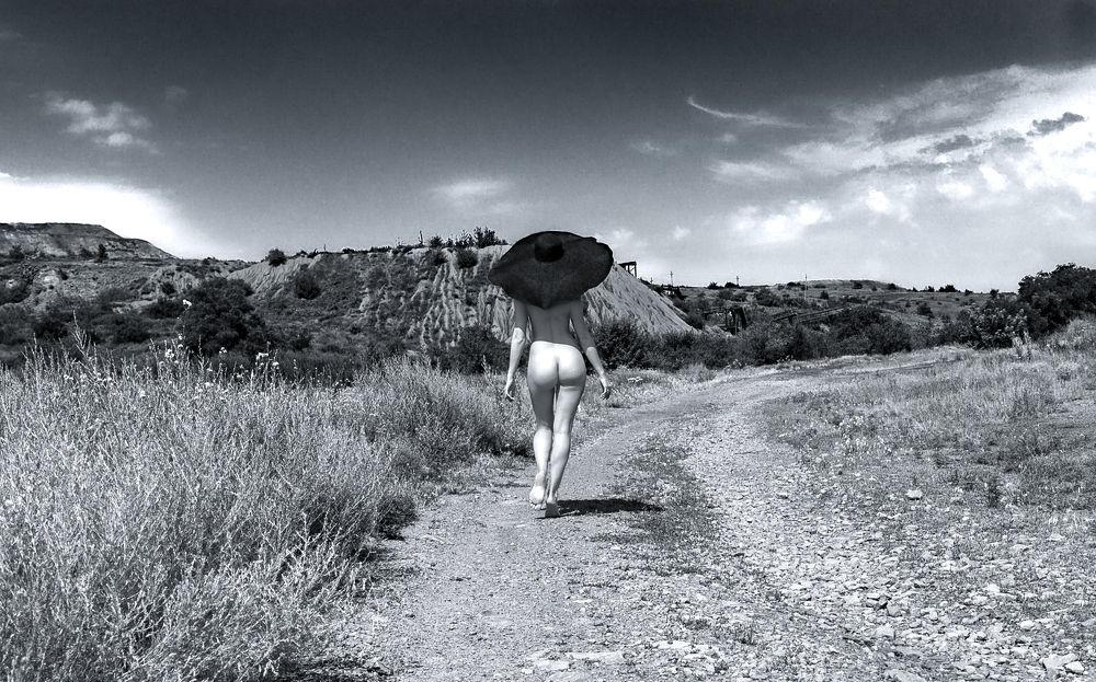 В шляпе / In Hat