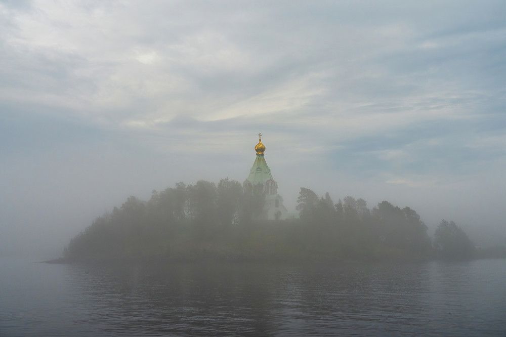 Photograph by Pavel Kozionov