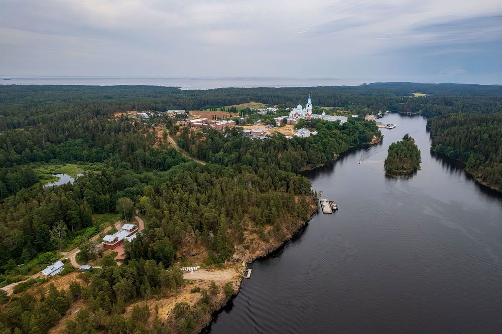 Photograph by Pavel Kozionov