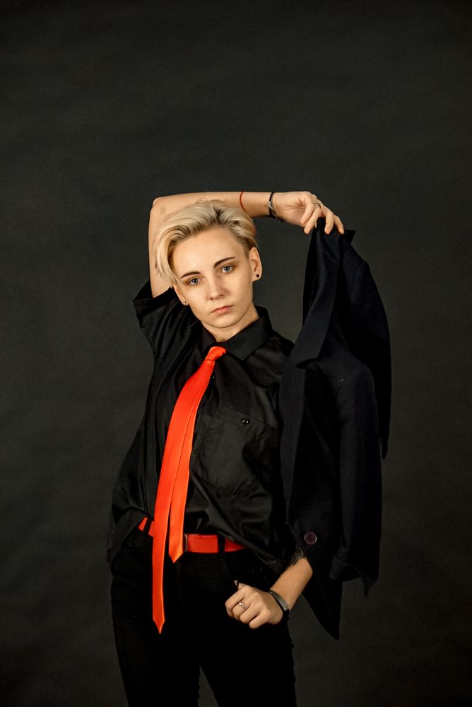 Красный акцент