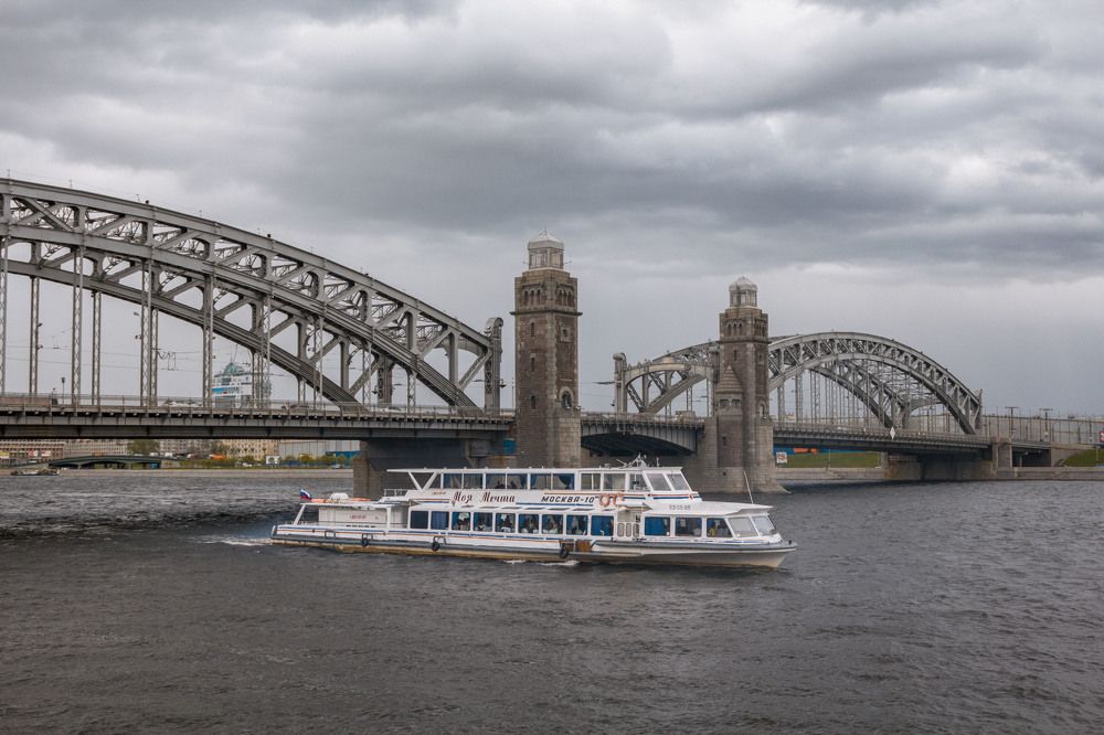 Большеохтинский мост