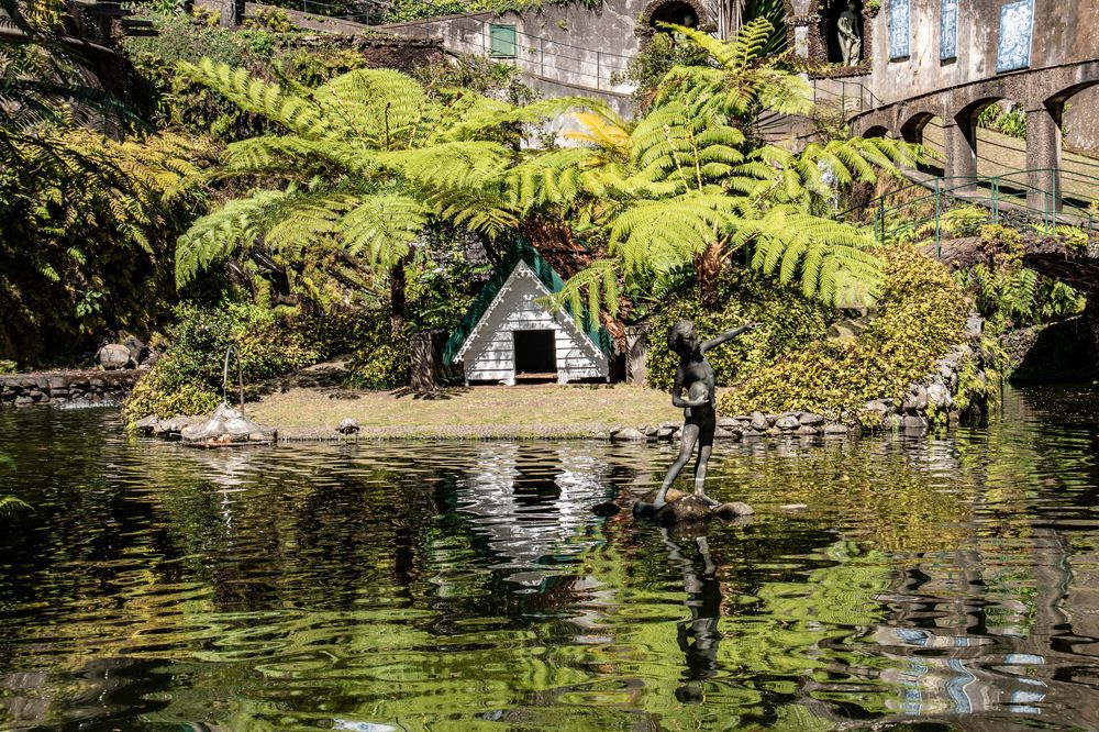 Photograph by Zsuzsa Décsi