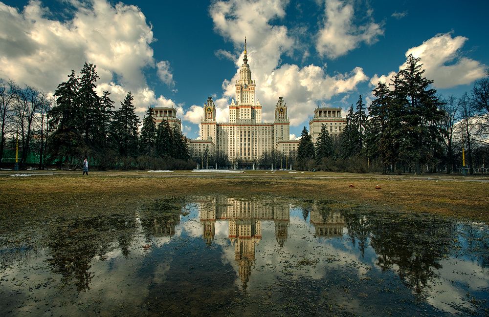 МГУ весной