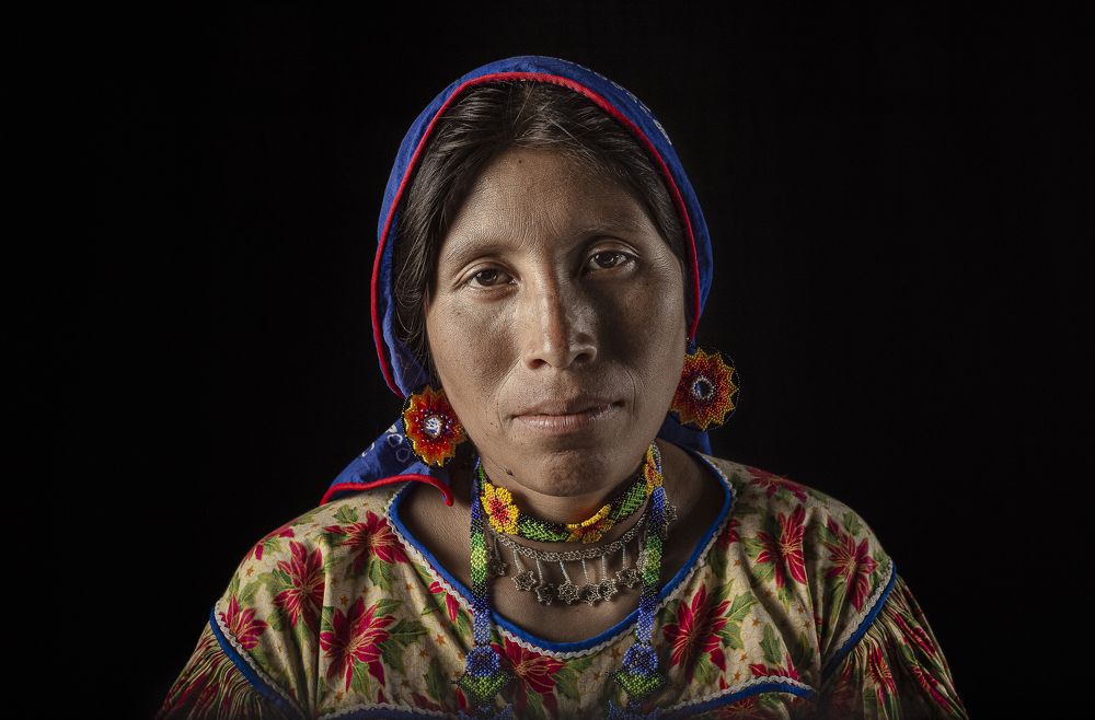 Mujer Wixarika