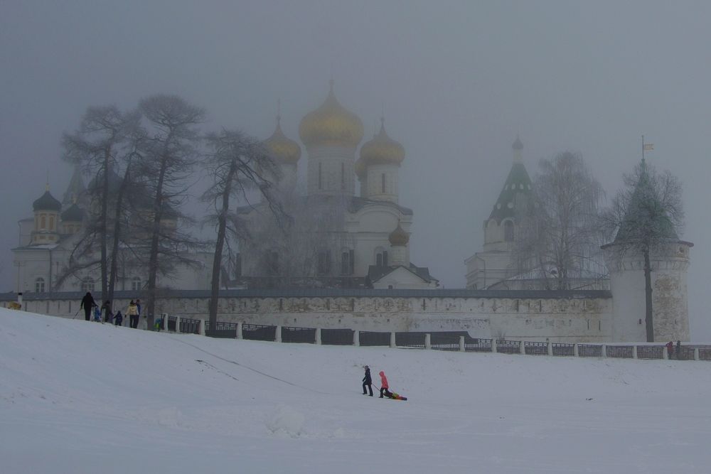 Photograph by Alexandr Bushmelev