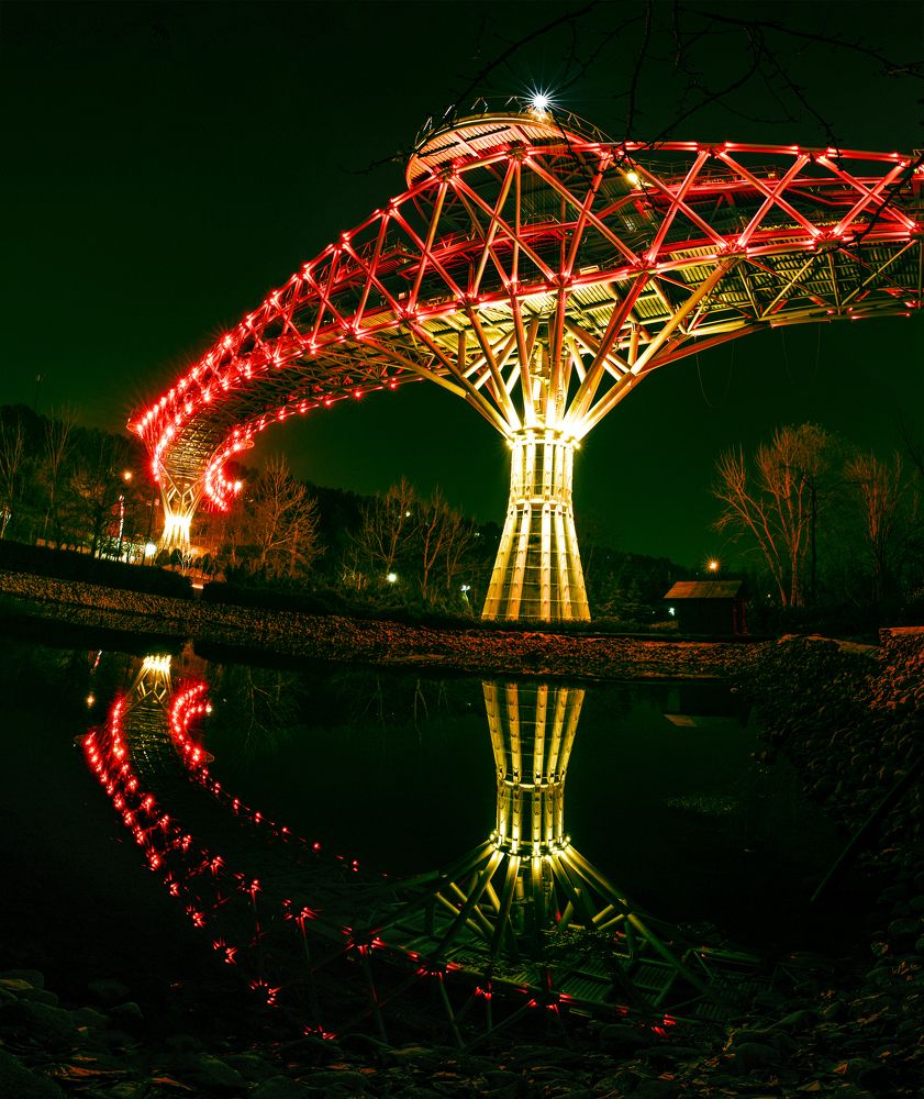 Фотография автора Milad Falahi