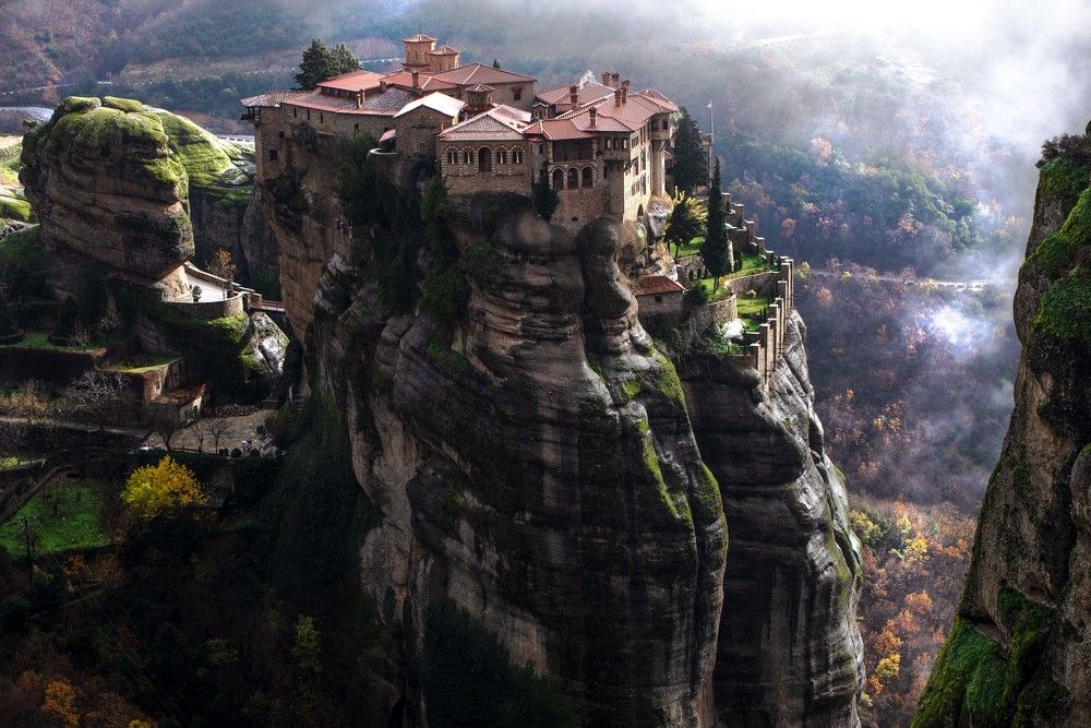 Photograph by Nikos Leonov