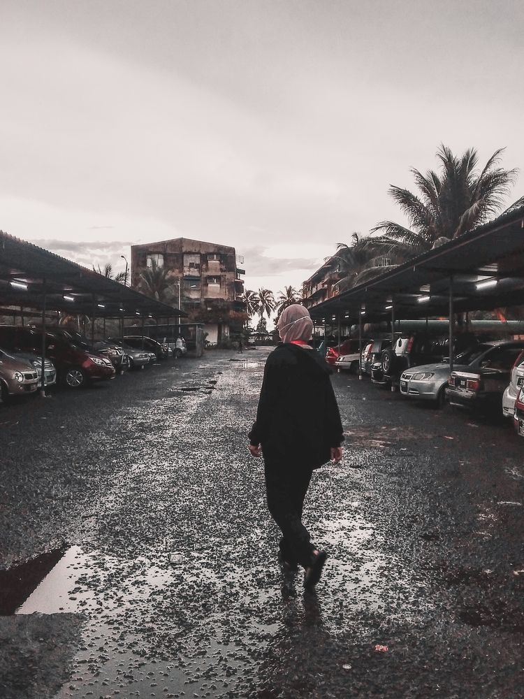 Rain lady