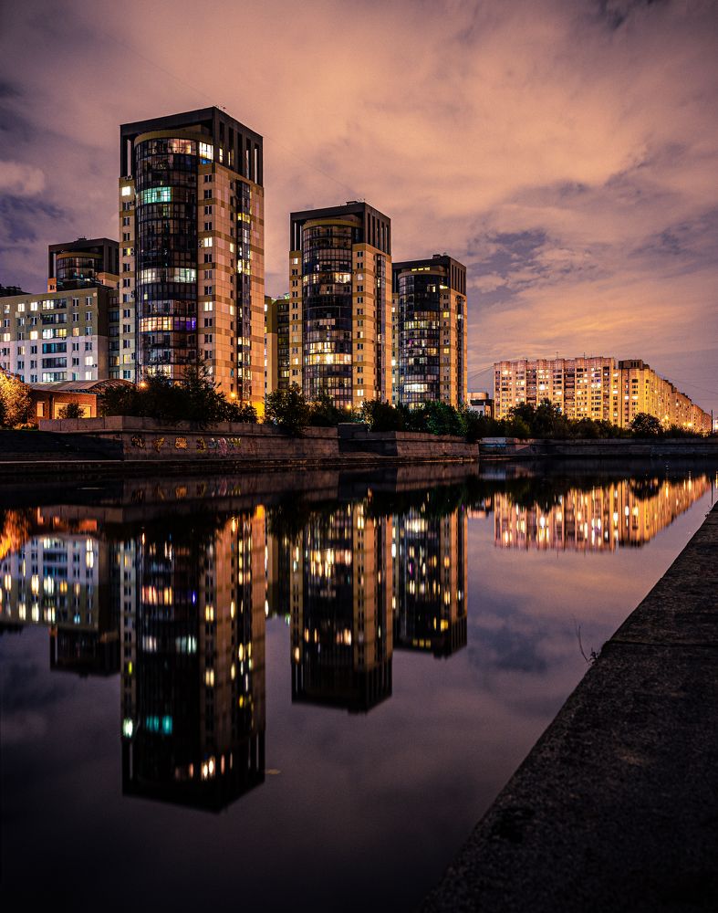 В тишине ночной