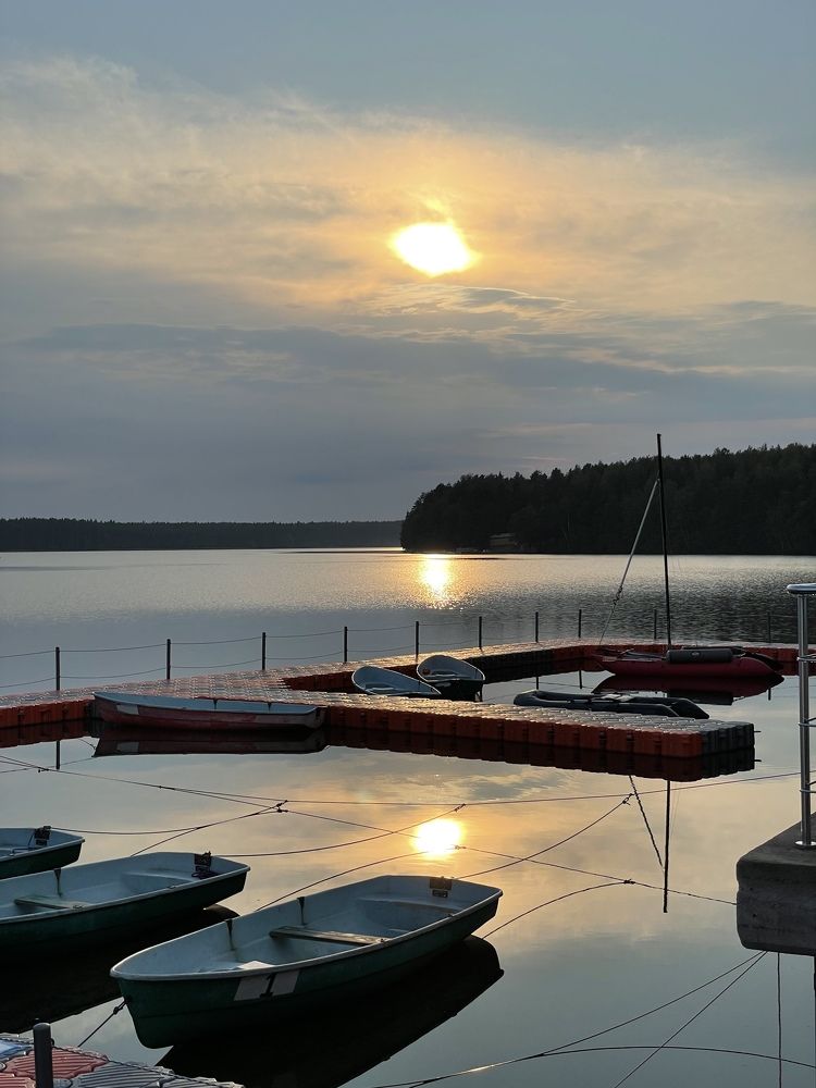 Три солнца…