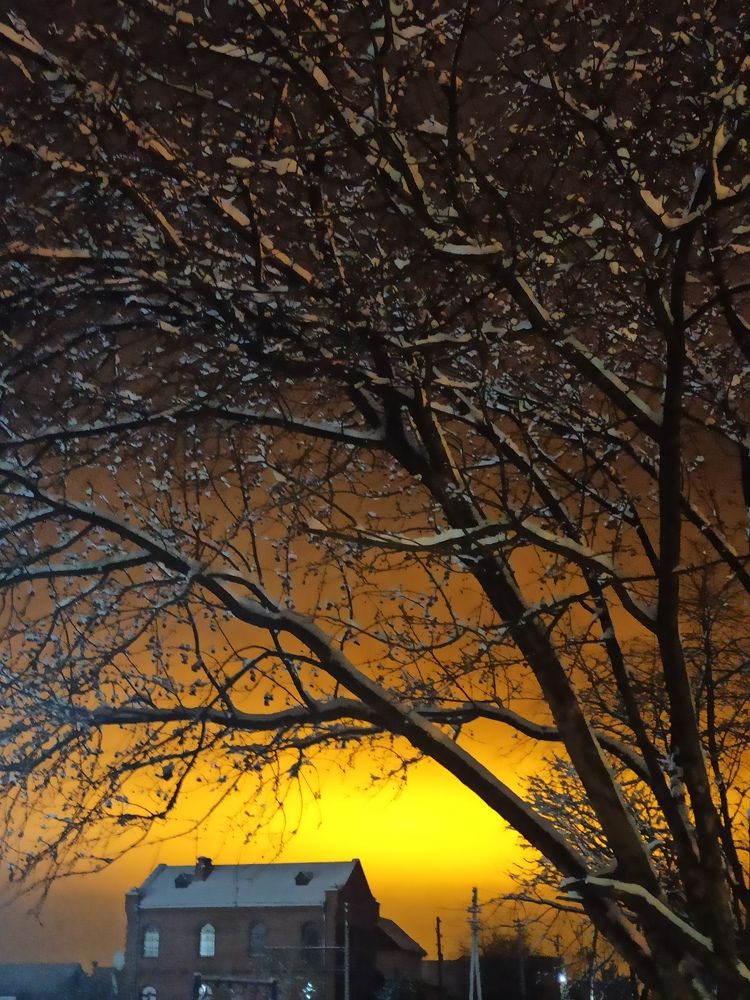 Вечернее свечение в небе