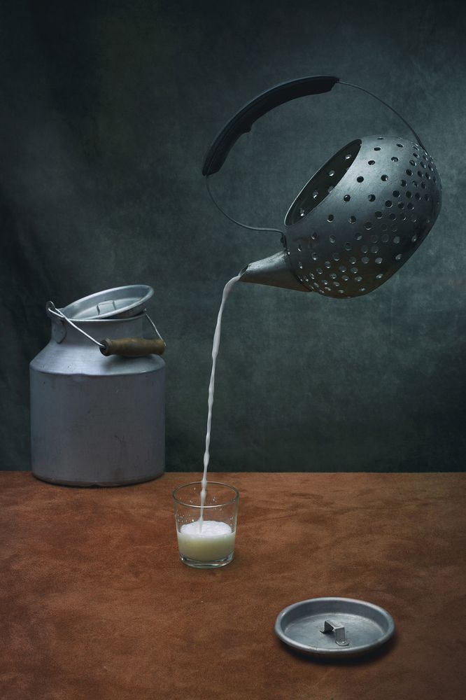 Чайник молока