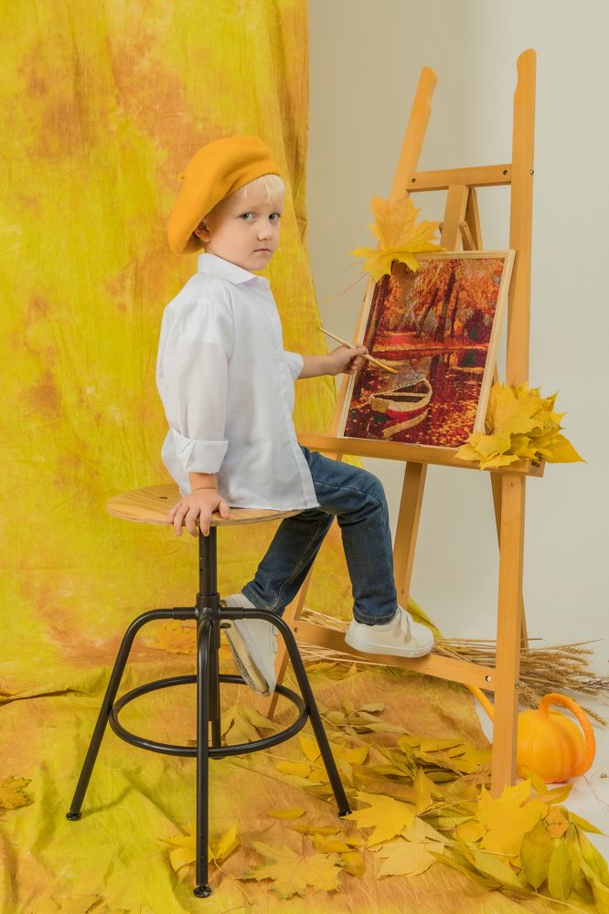 Юный художник
