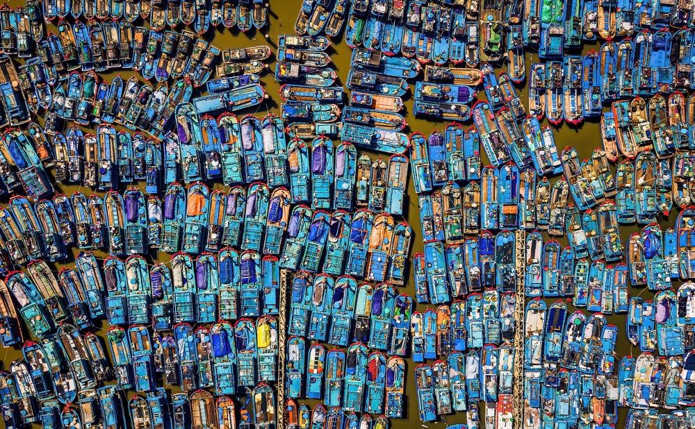MATRIX OF BOATS