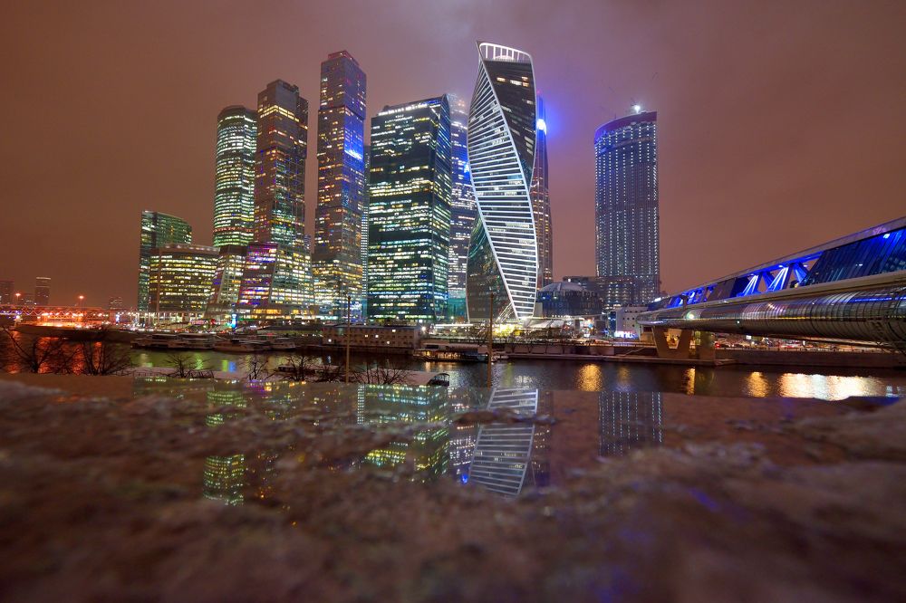 Москва Сити зимним вечером