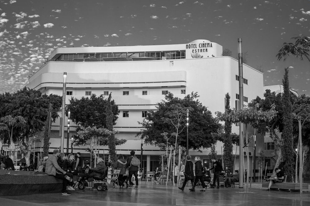 Photograph by Rita Kapitulski