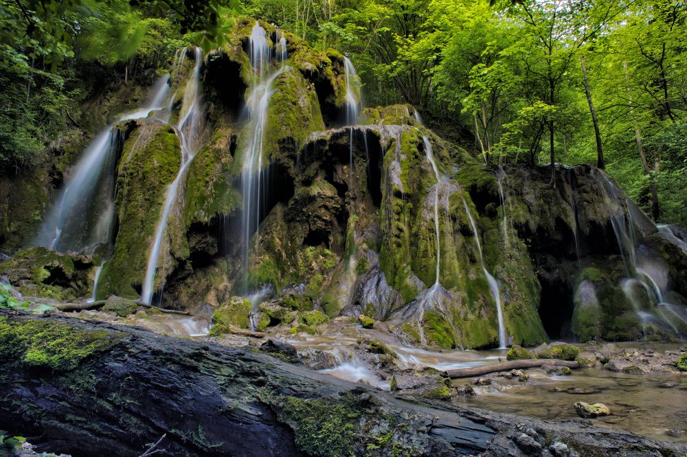 Photograph by Elena Biianu