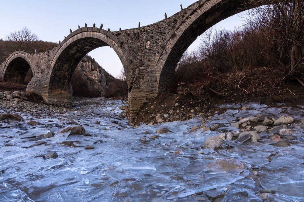 Photograph by Nikos Leonov