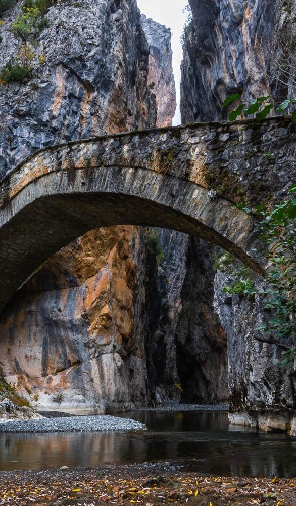 Photograph by Nikos Leonov