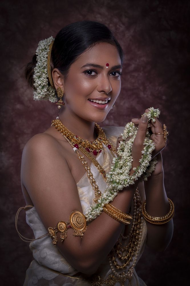 FLOWER GIRL