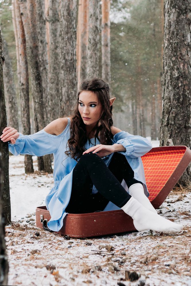 Эльфийка в зимнем лесу