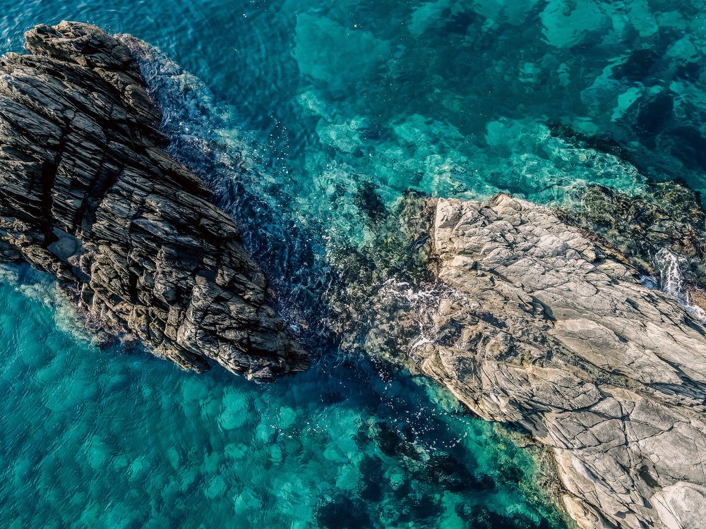 Скалы бухты Пассека. Приморье