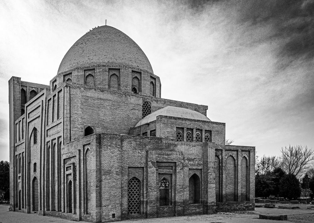 The tomb of Haruniyeh