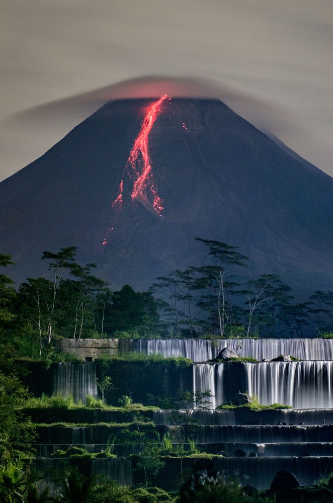 Photograph by Ion Hazardas