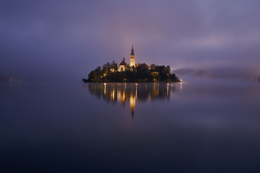 Photograph by Milan Samochin