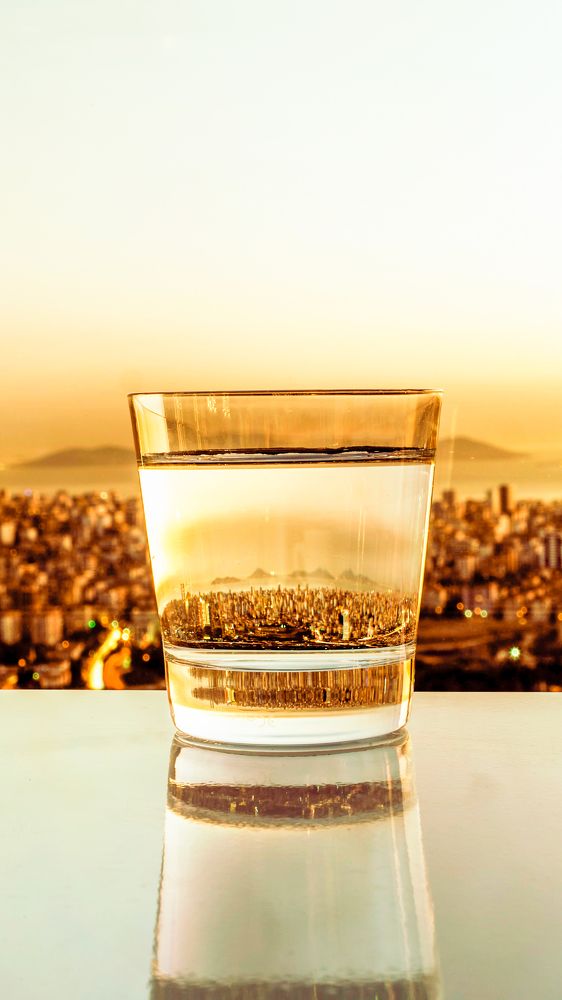 The city inside the glass