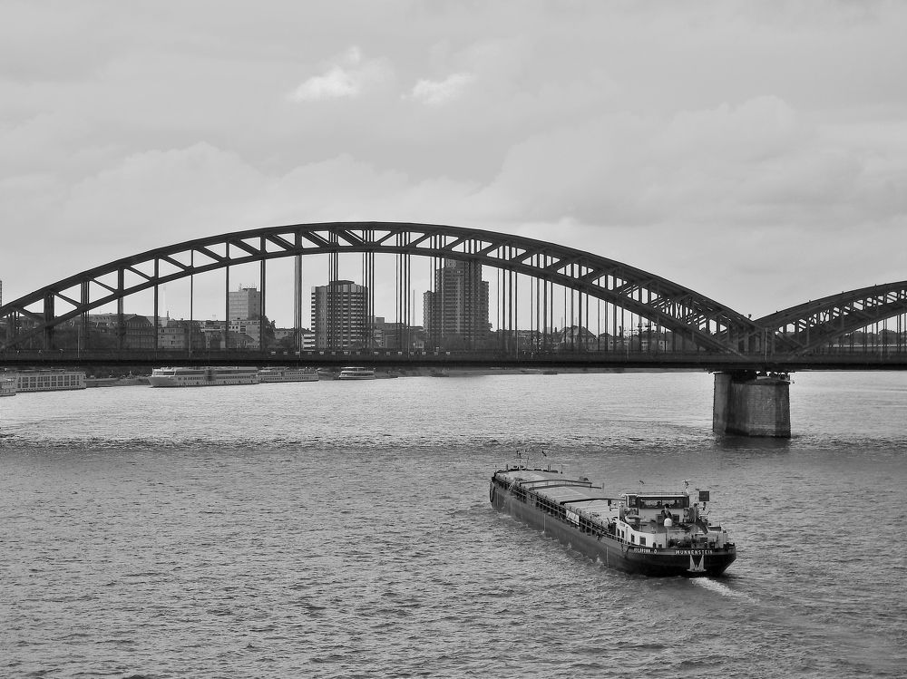 Photograph by Vitalii Kaznin