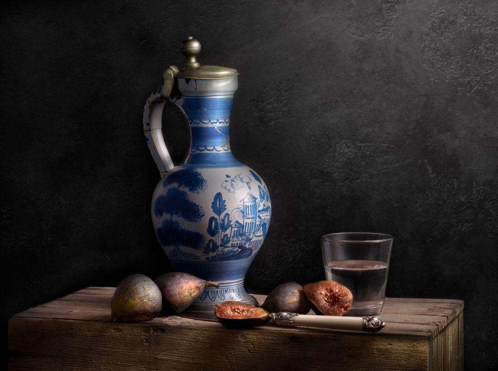 Still life with fig fruits