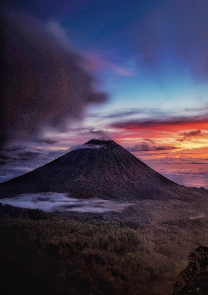 Photograph by Henri Fitriadi