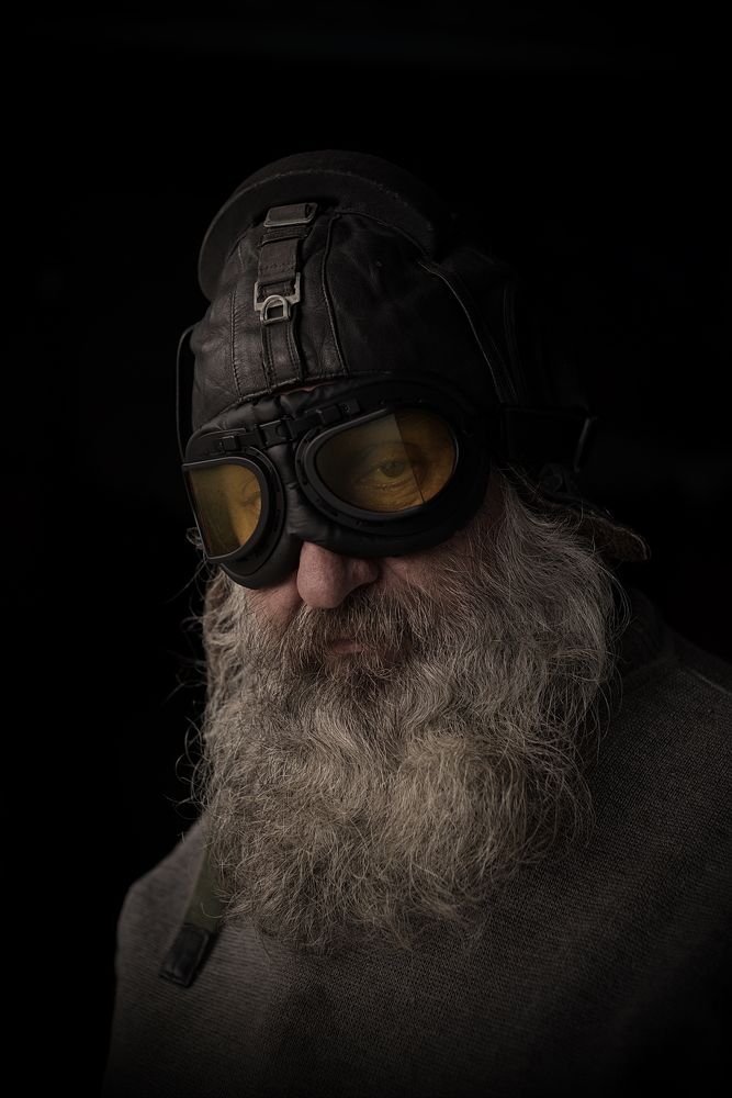 СТАРЫЙ ВОЛК