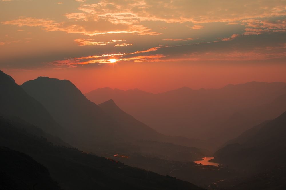Dawn over Hau Thao valley