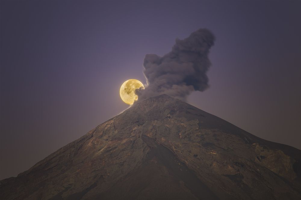 Photograph by Sergio Montúfar