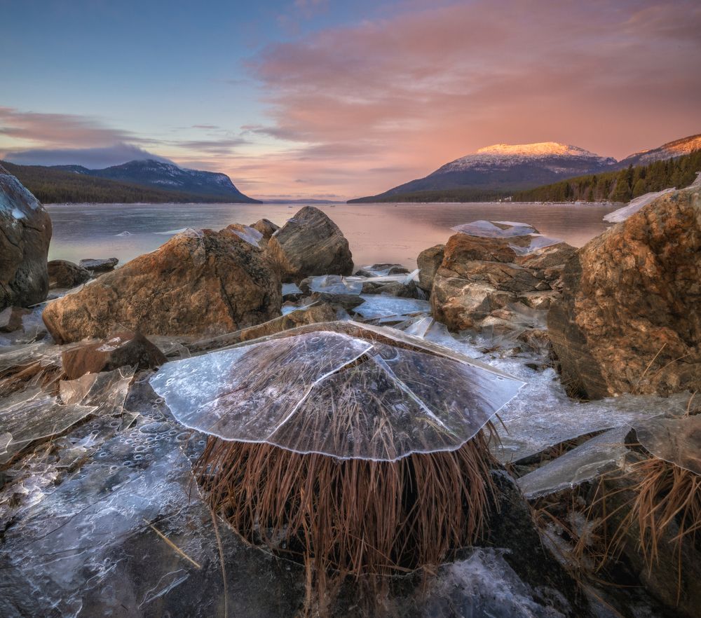 Ледяные шапочки.