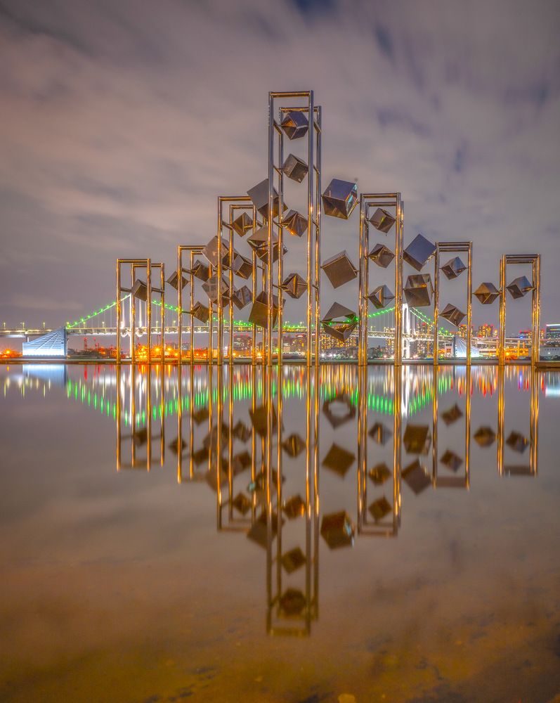 Photograph by Phùng Minh Long