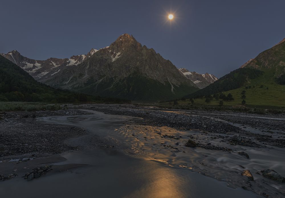 Лунная дорожка.