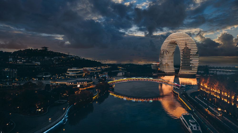 Photograph by Martin S.