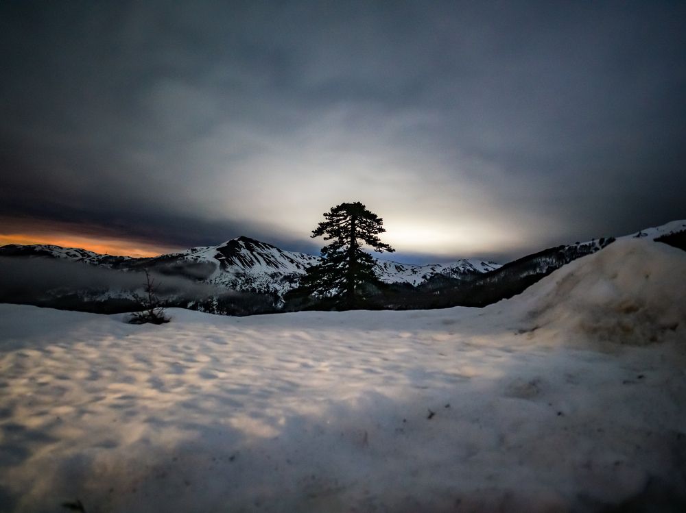 Photograph by Nikos Karatolos