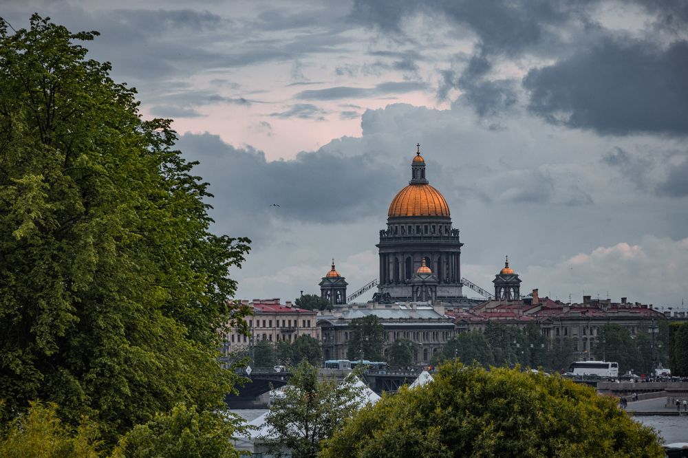 Фотография автора Андрей Николаенко
