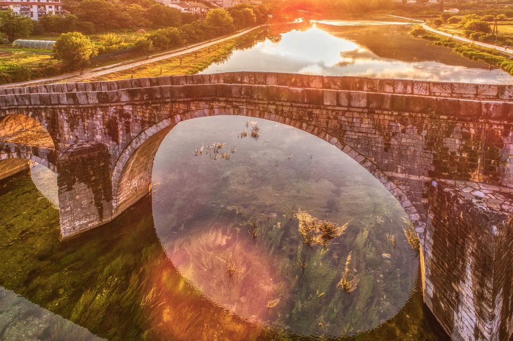 Photograph by Aleksei Kazakov