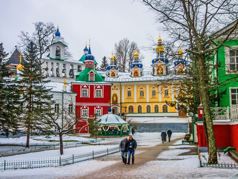 СВЯТО-УСПЕНСКИЙ ПСКОВО-ПЕЧЕРСКИЙ МОНАСТЫРЬ
