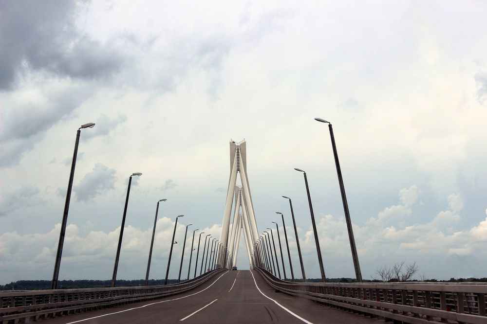 Мост через Оку