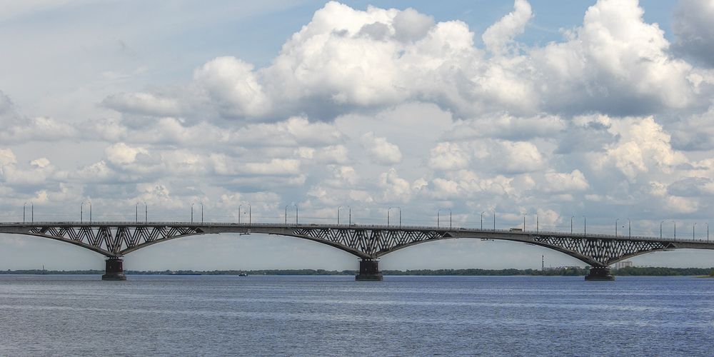 Мост через Волгу