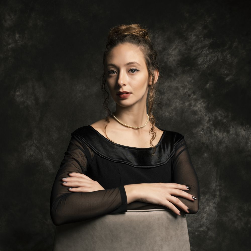 Girl with a Pearl Necklace