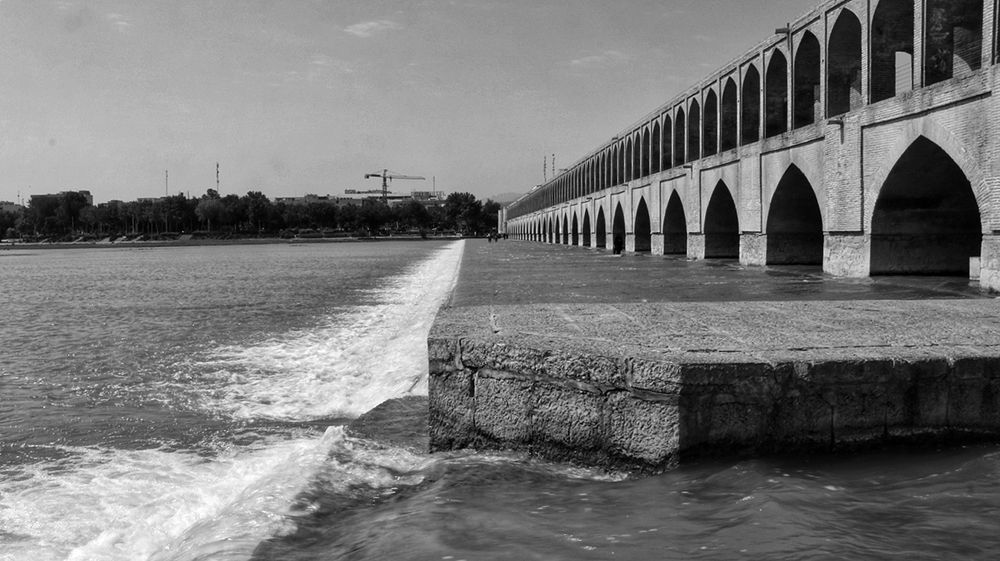 IRAN-ESFAHAN- 33 Bridge
